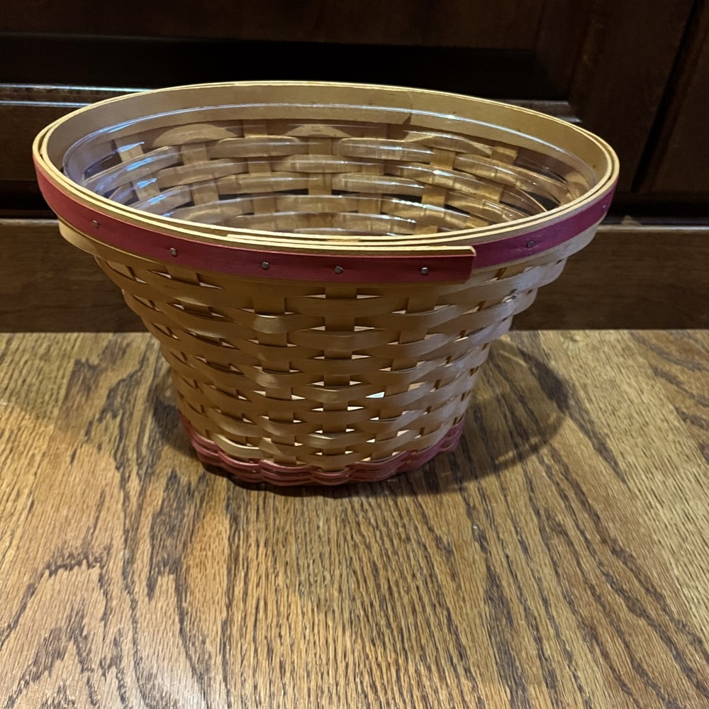 Longaberger Geranium Basket with plastic protector dated 2002 - Picture 4 of 5
